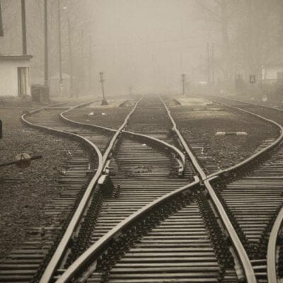 trilhos do trem nevoeiro